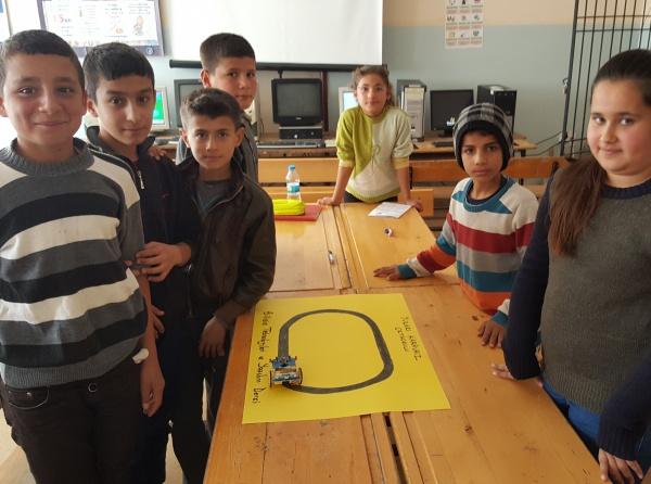 6. Sınıf Öğrencilerimizle Çizgi İzleyen Robot Yaptık